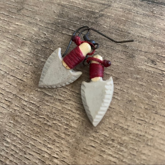 Handmade Arrowhead Earrings - Picture 1 of 4